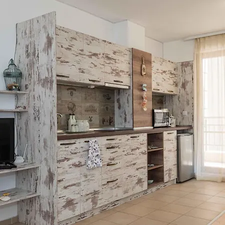 Lora Boutique 公寓 帕莫瑞