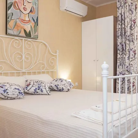 Lora Boutique Apartment *