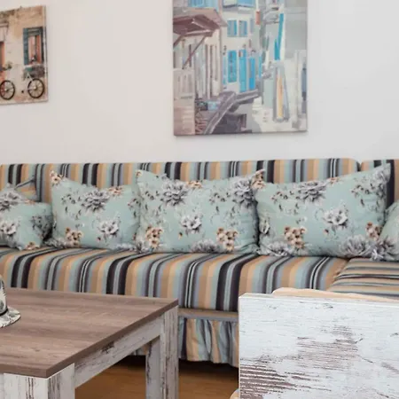 Apartment Lora Boutique Pomorie