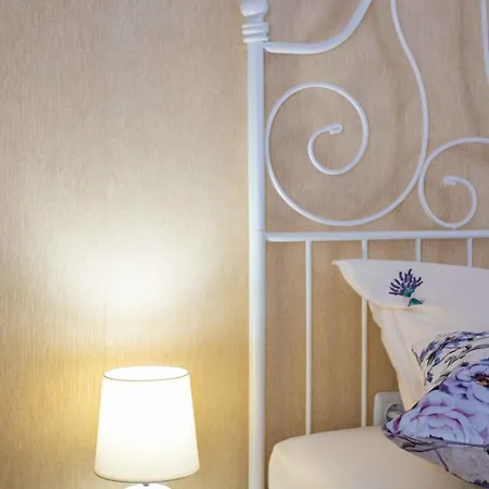 Apartment Lora Boutique