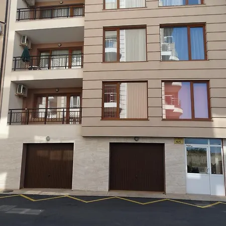 Apartment Lora Boutique *