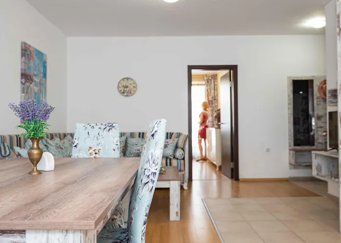 Lora Boutique Lägenhet Pomorie